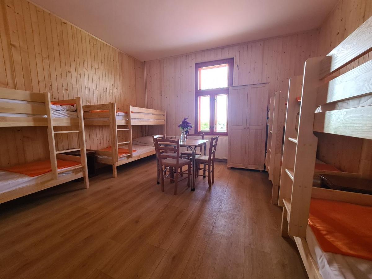 Hostel Ssvp 1. Maj Tatranská Lomnica Exterior foto